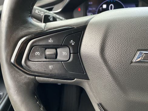 Used 2023 Chevrolet Bolt EUV Premier w/ Sun & Sound Package FWD image 21