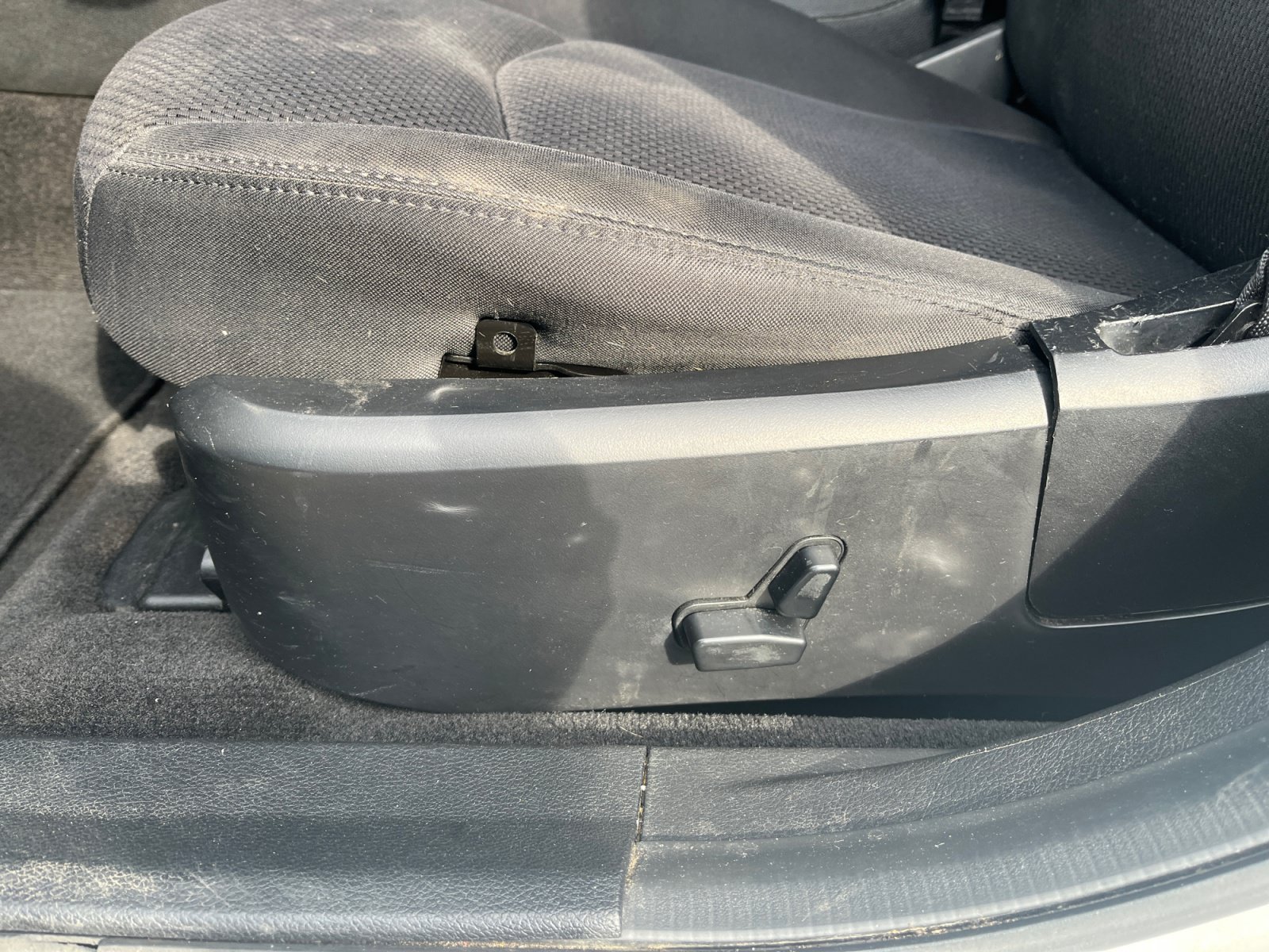 Used 2013 Chrysler 200 Touring FWD image 20