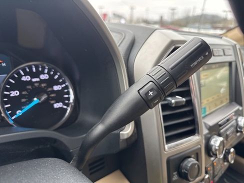 Used 2018 Ford F250 Lariat w/ Lariat Value Package image 22