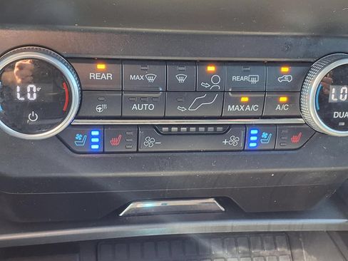Used 2021 Ford Expedition XLT RWD image 15