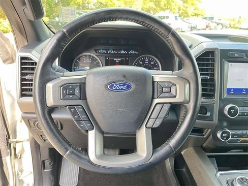 Used 2021 Ford Expedition XLT image 14