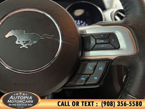 Used 2019 Ford Mustang Coupe RWD image 19