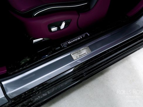 Used 2025 Rolls-Royce Spectre Black Badge image 19