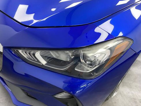 Used 2019 Genesis G70 2.0T Advanced image 11