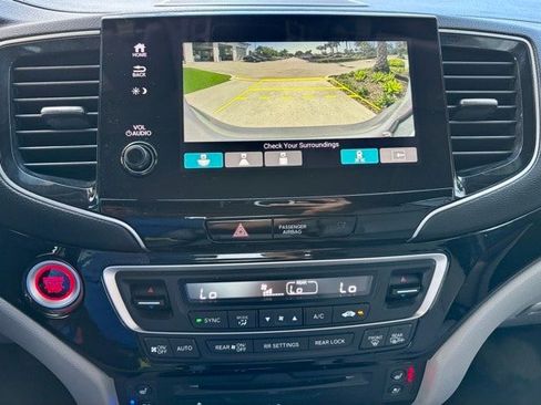 Certified 2022 Honda Pilot Elite image 40