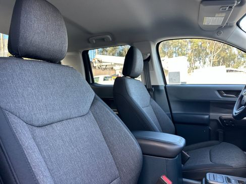 New 2025 Ford Maverick XLT w/ Black Appearance Package image 16