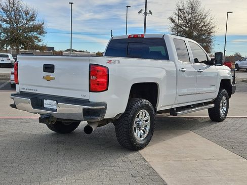 Used 2015 Chevrolet Silverado 2500 LTZ w/ LTZ Plus Package image 3