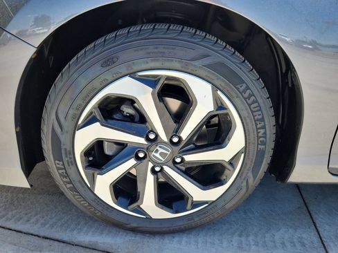Used 2016 Honda Accord EX image 17