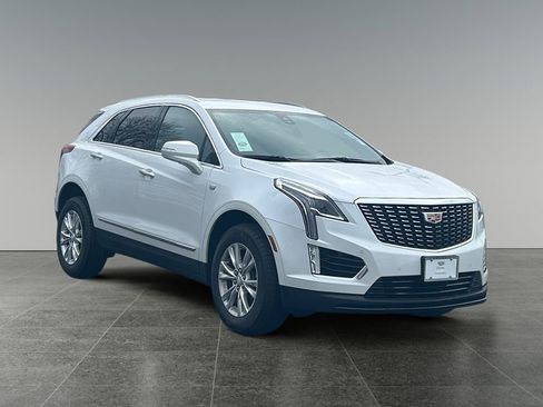 New 2026 Cadillac XT5 Luxury image 1