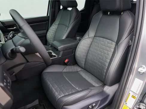 Used 2024 Toyota Tacoma 4x4 Double Cab Hybrid image 10