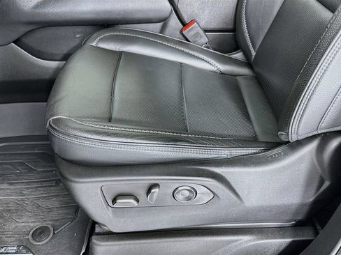 Used 2023 GMC Yukon XL Denali w/ LPO, Floor Liner Package AWD/4WD image 13