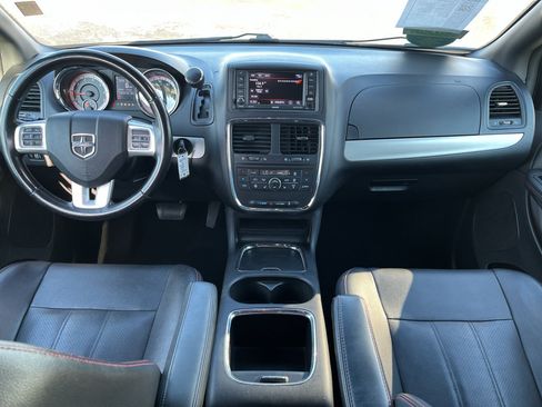 Used 2020 Dodge Grand Caravan GT FWD image 10