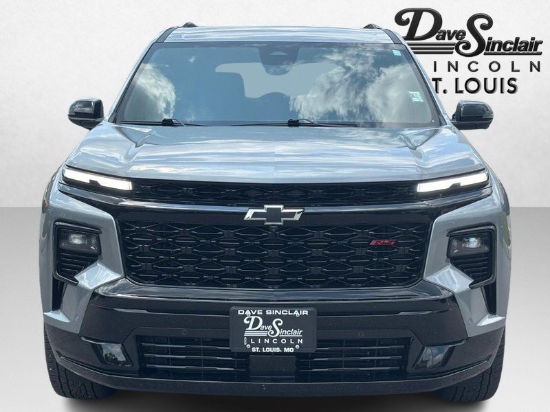 Used 2026 Chevrolet Traverse RS w/ LPO, Floor Liner Package FWD image 8