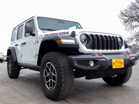 Used 2025 Jeep Wrangler Unlimited Rubicon image 40