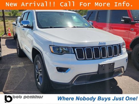 Used 2018 Jeep Grand Cherokee Limited AWD/4WD image 1