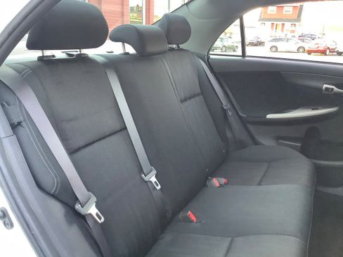 Used 2013 Toyota Corolla S image 14