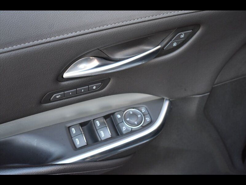 Used 2023 Cadillac XT4 Premium Luxury FWD image 18