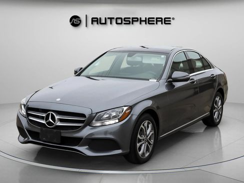 Used 2017 Mercedes-Benz C 300 4MATIC Sedan image 4