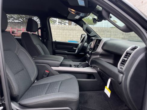 New 2026 RAM 1500 Express AWD/4WD image 26