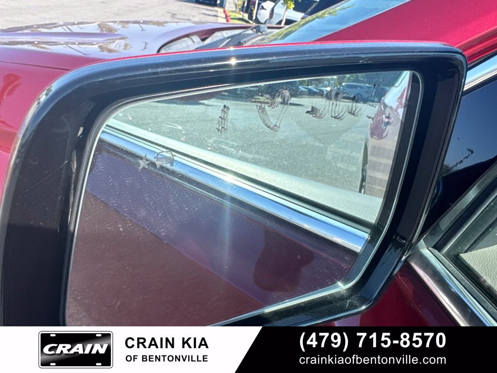 Used 2020 Chevrolet Traverse LT FWD image 24