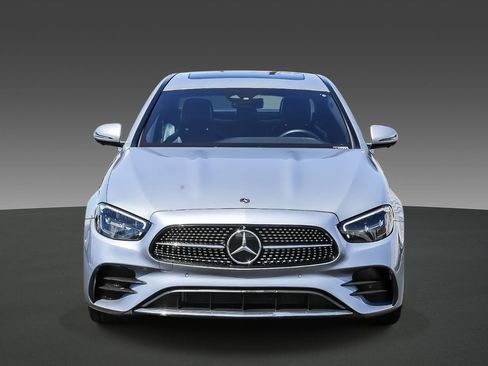 Used 2022 Mercedes-Benz E 350 Sedan image 6