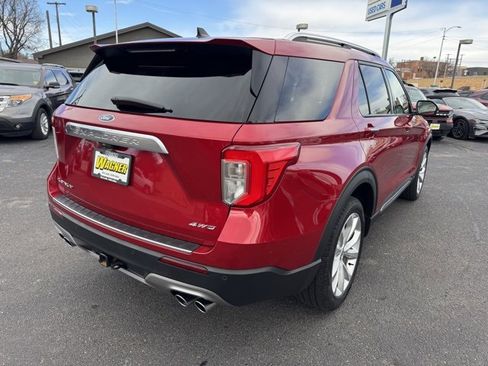 Used 2023 Ford Explorer Platinum w/ Technology Package image 3