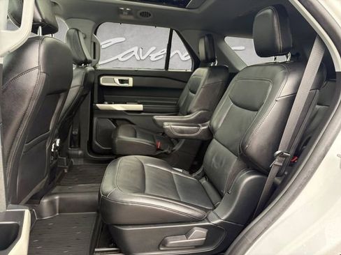 Used 2021 Ford Explorer Limited w/ Equipment Group 301A image 22