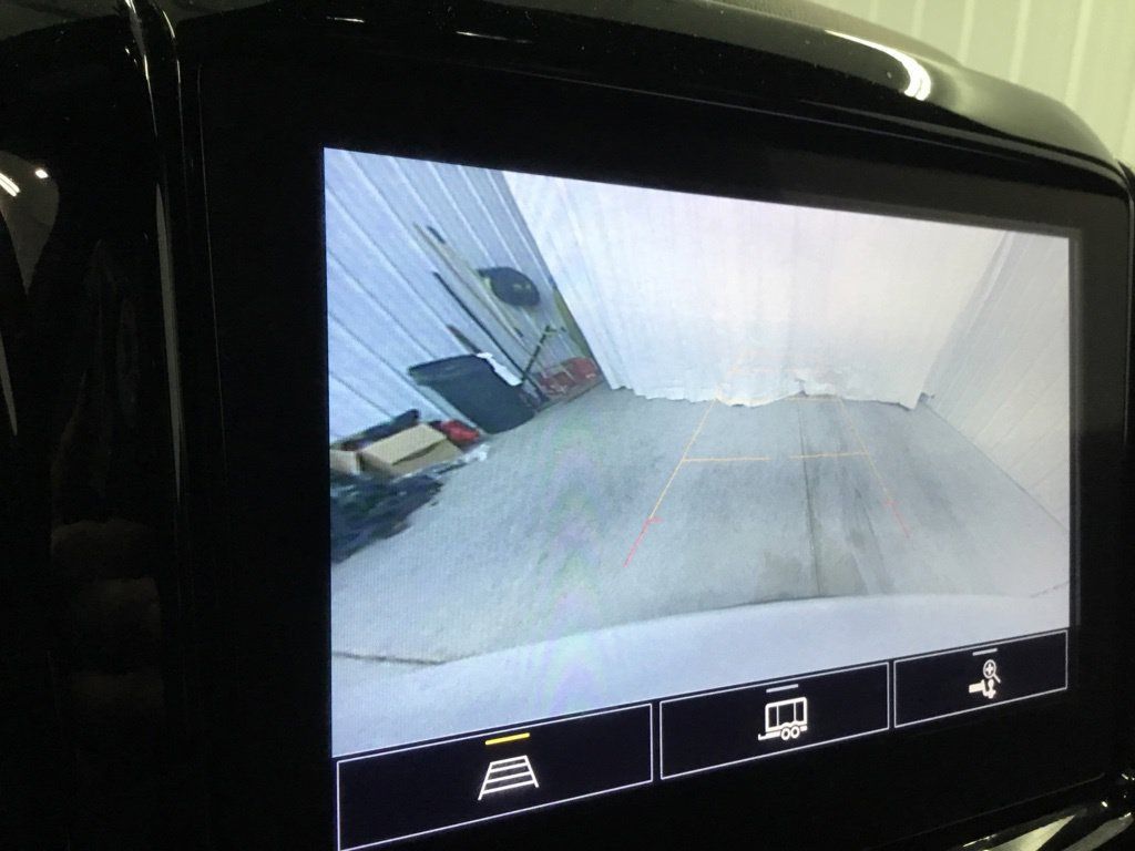 Used 2023 Chevrolet Traverse LT FWD image 11