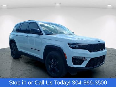Used 2023 Jeep Grand Cherokee Limited w/ Black Appearance Package