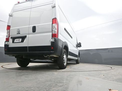 Used 2025 RAM ProMaster 2500 w/ Convenience Group image 36
