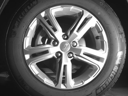 Used 2024 GMC Terrain SLE image 12