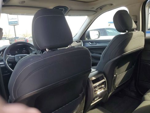 Used 2023 Jeep Grand Cherokee Laredo image 31