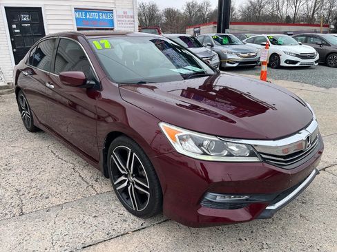 Used 2017 Honda Accord Sport image 7