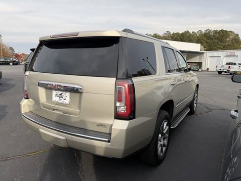 Used 2016 GMC Yukon Denali image 4