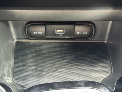 Used 2020 Kia Soul LX FWD image 24
