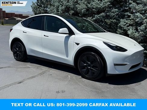Used 2024 Tesla Model Y Long Range AWD/4WD image 12