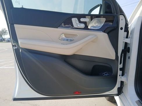 Used 2025 Mercedes-Benz GLE 450e GLE 450e 4MATIC image 20