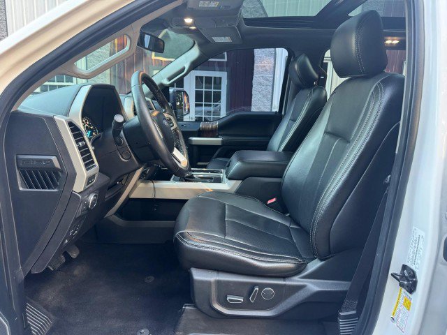 Used 2018 Ford F150 Lariat w/ Equipment Group 502A Luxury AWD/4WD image 8