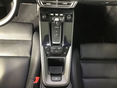Certified 2021 Porsche 911 Carrera 4 AWD/4WD image 24