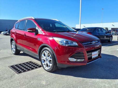Used 2015 Ford Escape Titanium w/ Equipment Group 301A image 2
