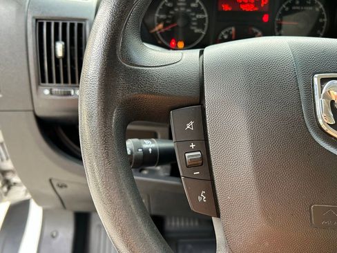 Used 2018 RAM ProMaster 2500 w/ Interior Convenience Group image 38