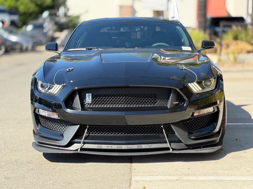 Used 2016 Ford Mustang Shelby GT350 w/ Technology Package RWD image 4