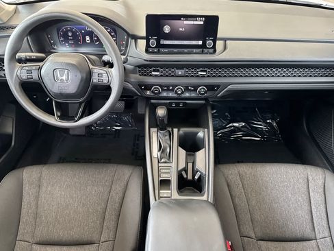 Used 2025 Honda Accord SE image 3
