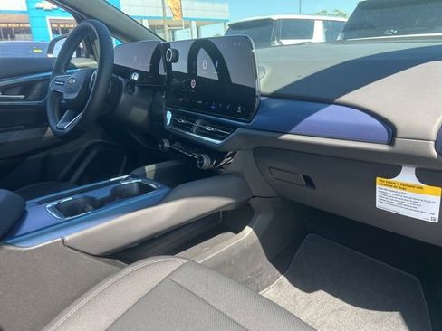 New 2026 Chevrolet Equinox EV LT image 33