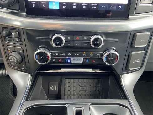 New 2025 Ford F150 Lariat w/ Equipment Group 502A High image 16