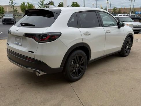 New 2027 Honda HR-V Sport image 5