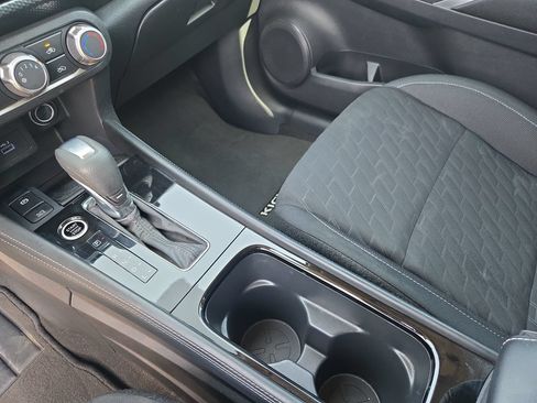 Certified 2023 Nissan Kicks SV FWD image 24