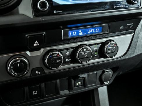 Used 2022 Toyota Tacoma SR AWD/4WD image 26