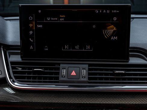 Used 2024 Audi SQ5 Prestige image 20