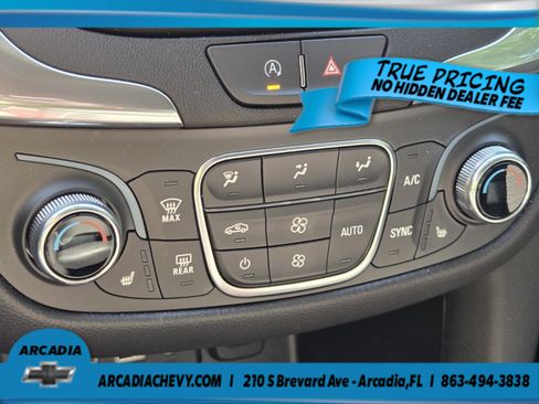 Used 2024 Chevrolet Equinox LT FWD image 15